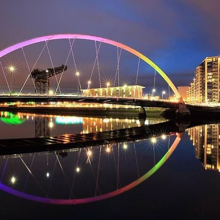 Fabulous Location, One Bedroom West End Flat, Just Off Byres Rd, Close To Sec & Hydro Glasgow Buitenkant foto
