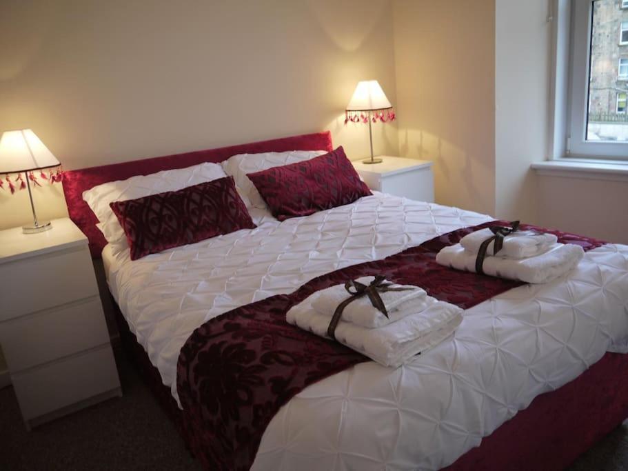 Fabulous Location, One Bedroom West End Flat, Just Off Byres Rd, Close To Sec & Hydro Glasgow Buitenkant foto