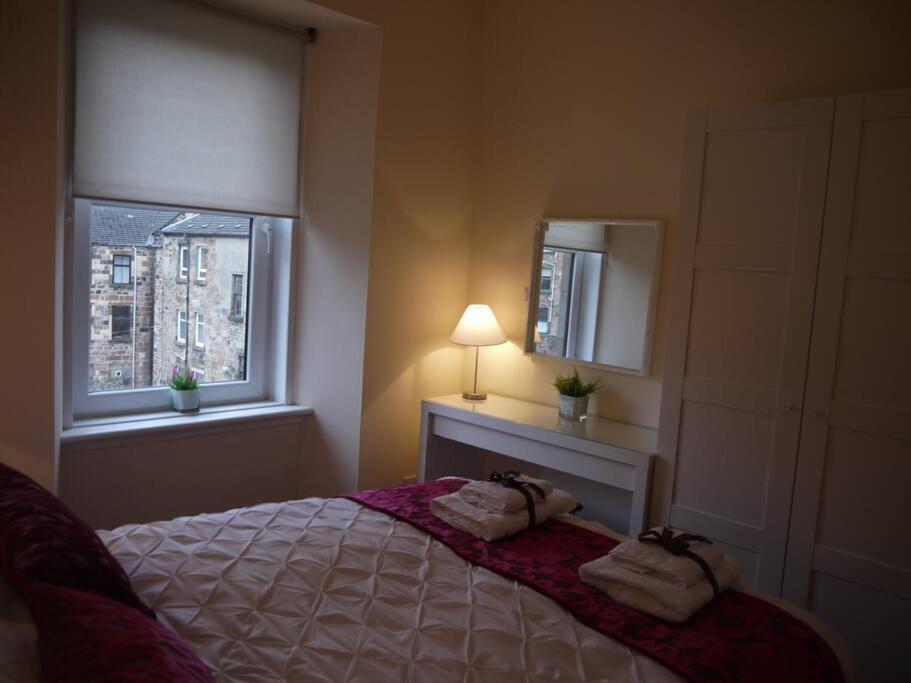 Fabulous Location, One Bedroom West End Flat, Just Off Byres Rd, Close To Sec & Hydro Glasgow Buitenkant foto