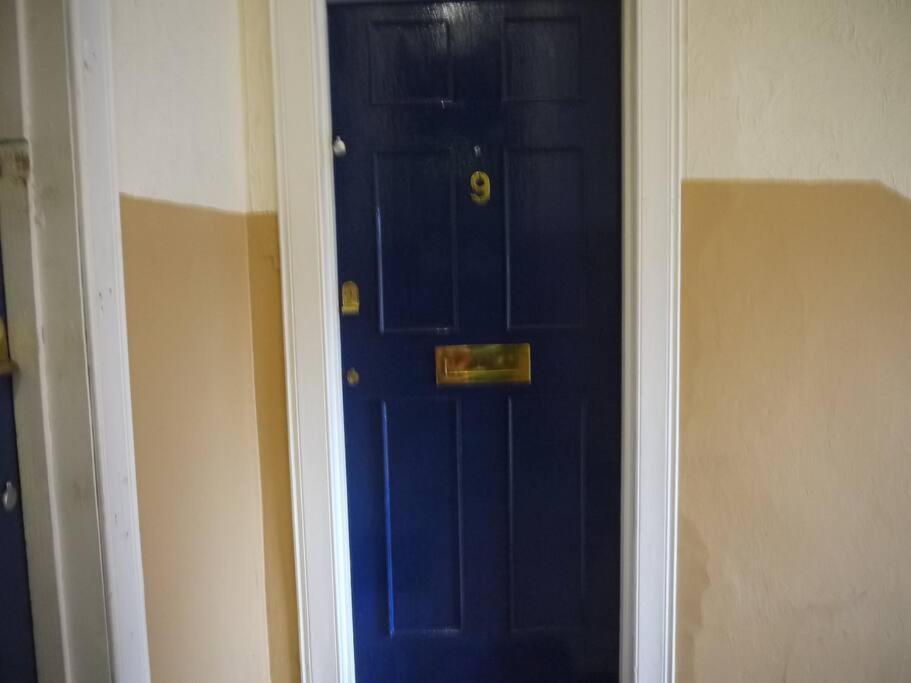 Fabulous Location, One Bedroom West End Flat, Just Off Byres Rd, Close To Sec & Hydro Glasgow Buitenkant foto