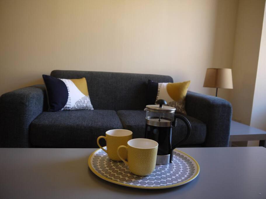 Fabulous Location, One Bedroom West End Flat, Just Off Byres Rd, Close To Sec & Hydro Glasgow Buitenkant foto